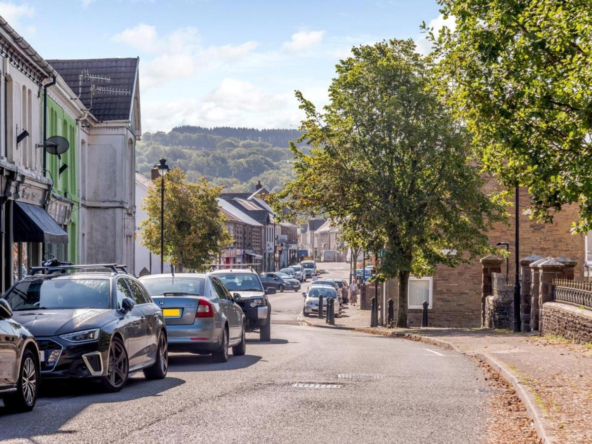Waters Edge Apartment Ystradgynlais Buitenkant foto