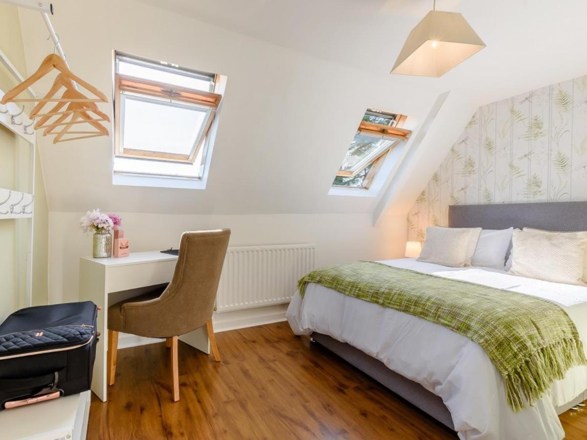 Waters Edge Apartment Ystradgynlais Buitenkant foto